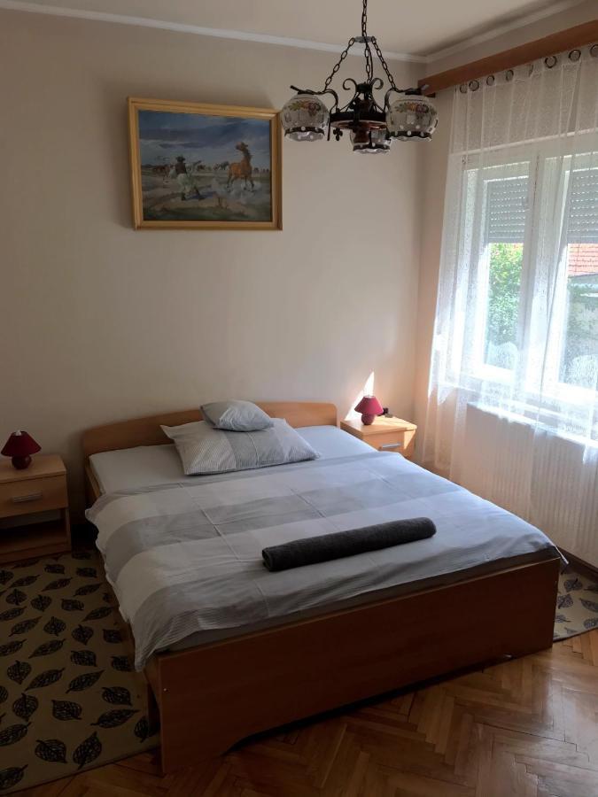 Fejedelem Vendeghaz Apartment Егер Екстериор снимка